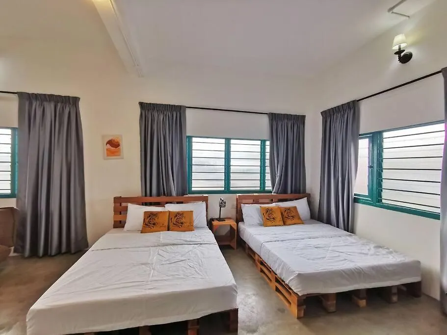 Ipoh Town Centre -Rustic Home 4Pax 0*,  Malaysia